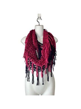 Infinity Scarf Women’s Crochet Knit Pink & Black Fringe Ombre Pre-Owned